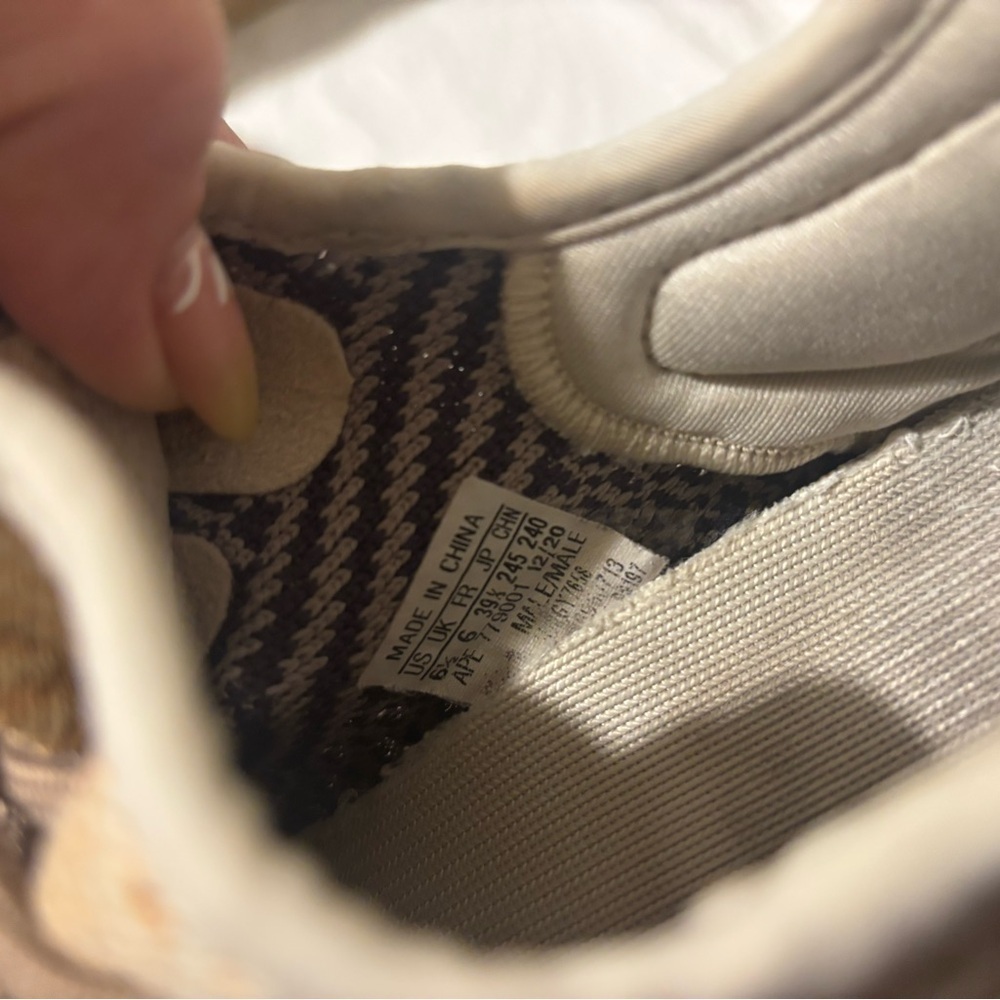 Adidas Yeezy Boost 350 V2 Sneakers men size 6.5 SAND - Picture 5 of 9